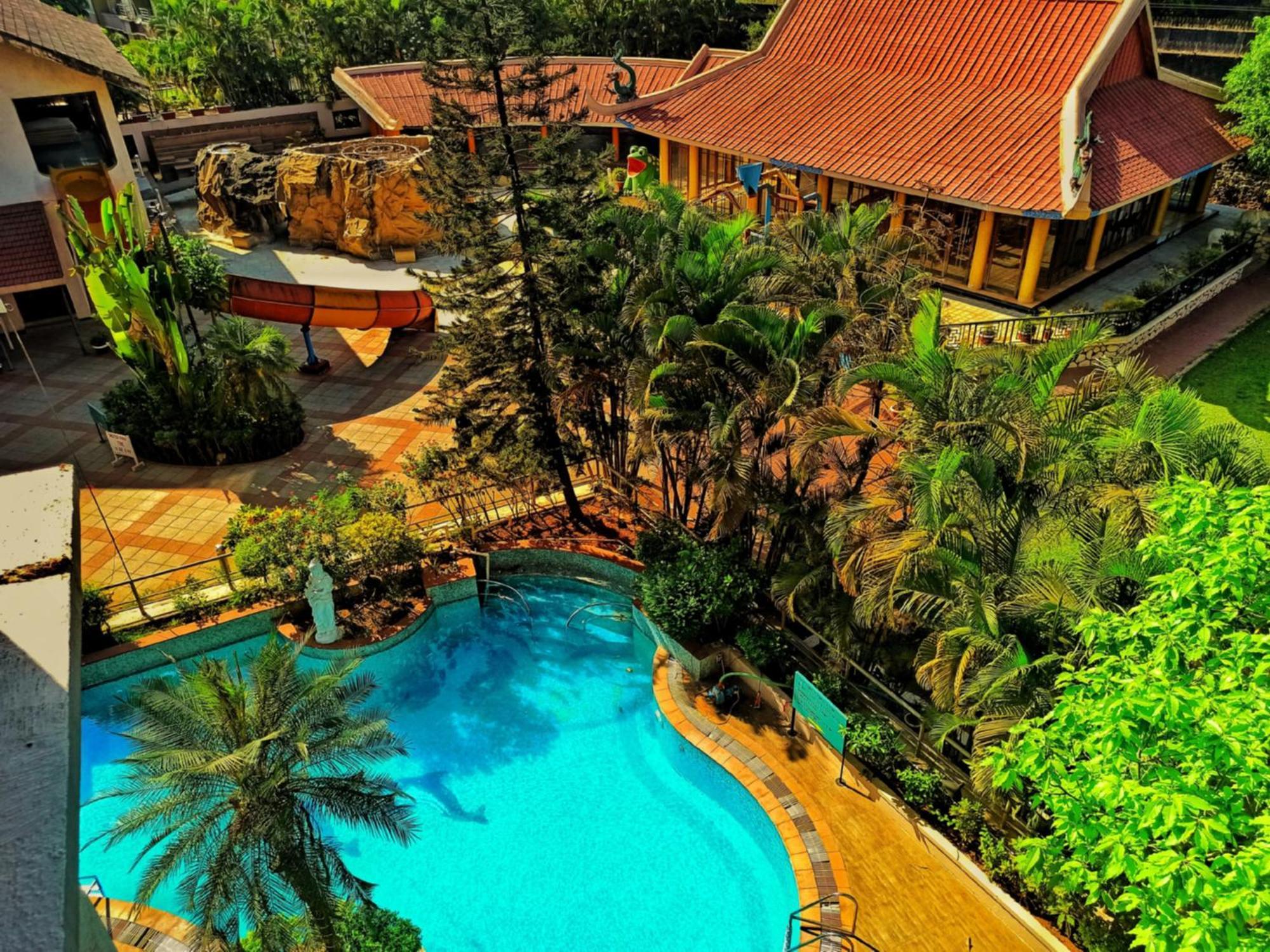 Kailash Parbat Hotel Lonavala Extérieur photo